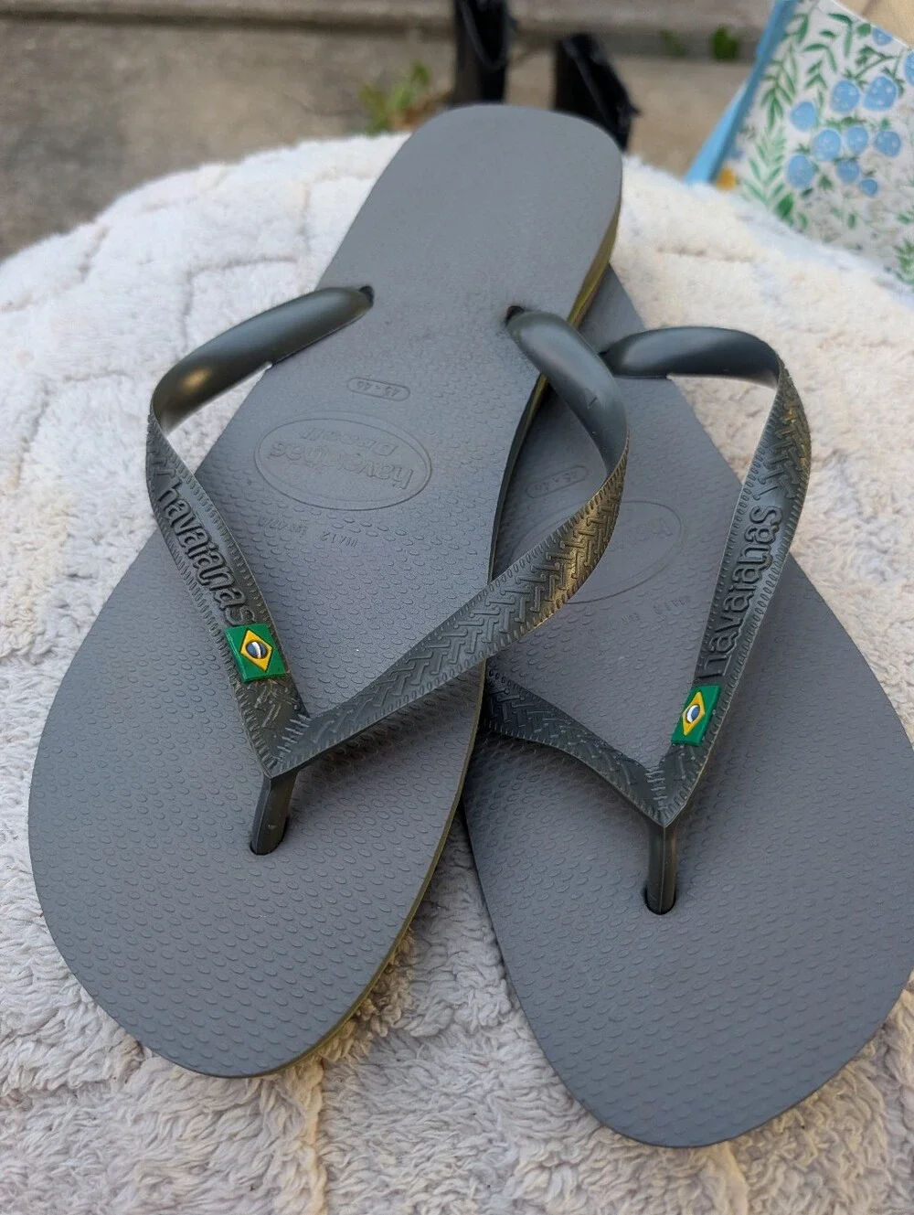 Men's Havaianas Brasil Gray Flip Flops Size 12